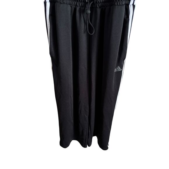 Limited Edition adidas Women's 3 Stripes Cropped Leg Snap Romper Jumpsuit M - Picture 6 of 8